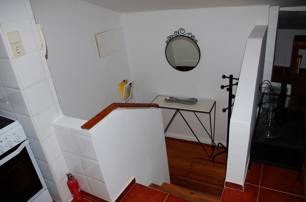 Lisbon Sloped Ceiling Apartment Bagian luar foto