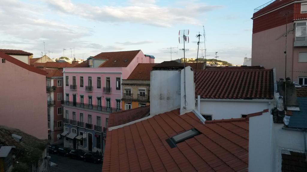 Lisbon Sloped Ceiling Apartment Bagian luar foto